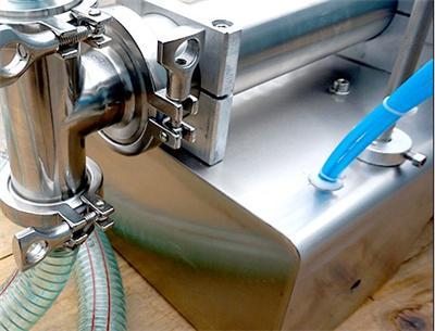 膏液體定量自動(dòng)灌裝機(jī)|章丘市膏霜液體同步動(dòng)力傳動(dòng)膏液體灌裝機(jī)